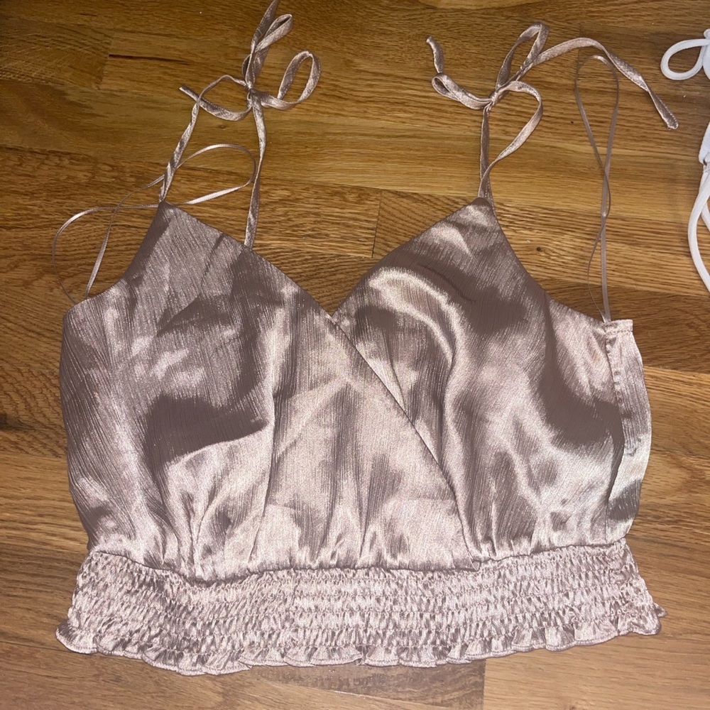 Totally adorable champagne pink going out too from graffiti boutique! NEVER WORN